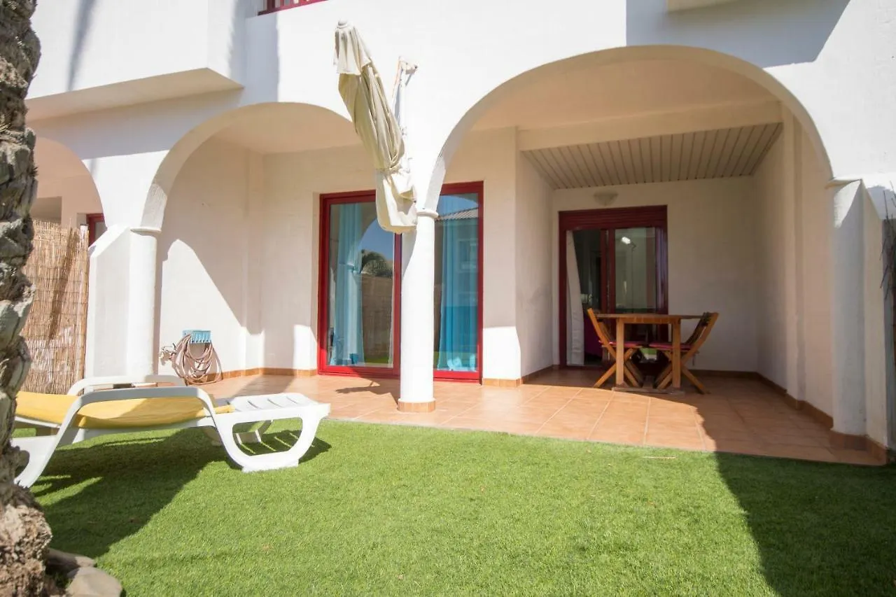 Cozy Apartment With Garden Palm-mar 0*,